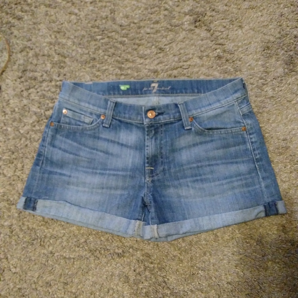 7 for all mankind roll up shorts size 27